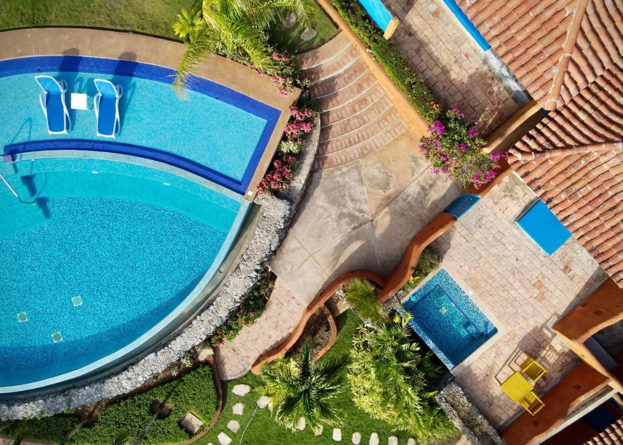 Cala Margarita Hotel Paraguachi 外观 照片